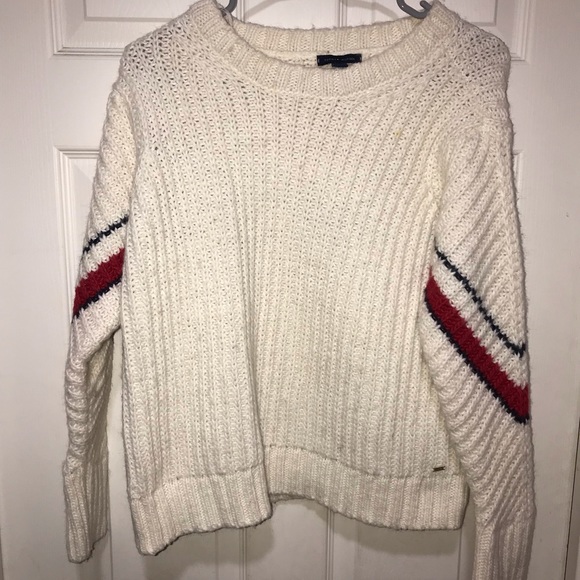 Tommy Hilfiger Women’s Crew Neck Pullover Sweater - Picture 6 of 6